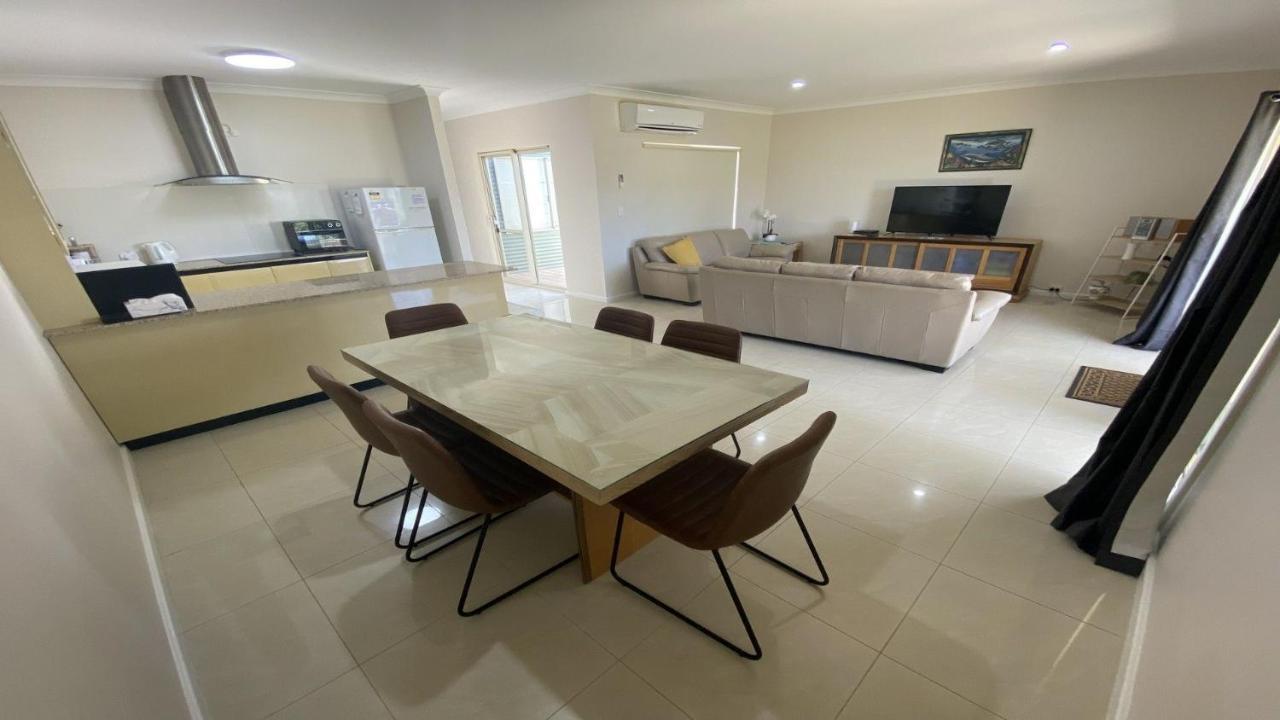 Unit 48 Seafront Estate Villa จูเรียนเบย์ ภายนอก รูปภาพ